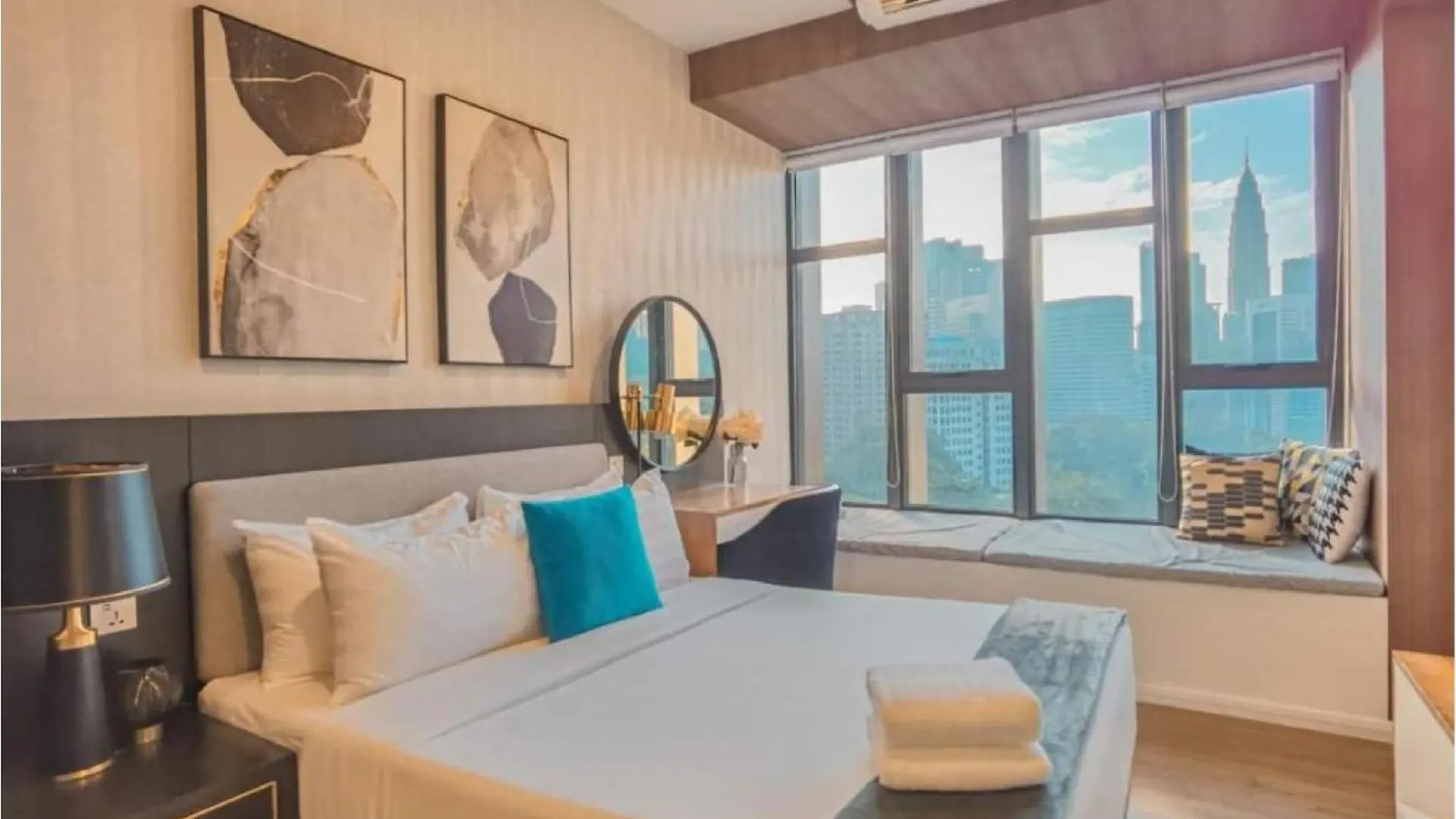 Ceylonz Suites Klcc By Twin Tower View Kuala Lumpur Maleisië