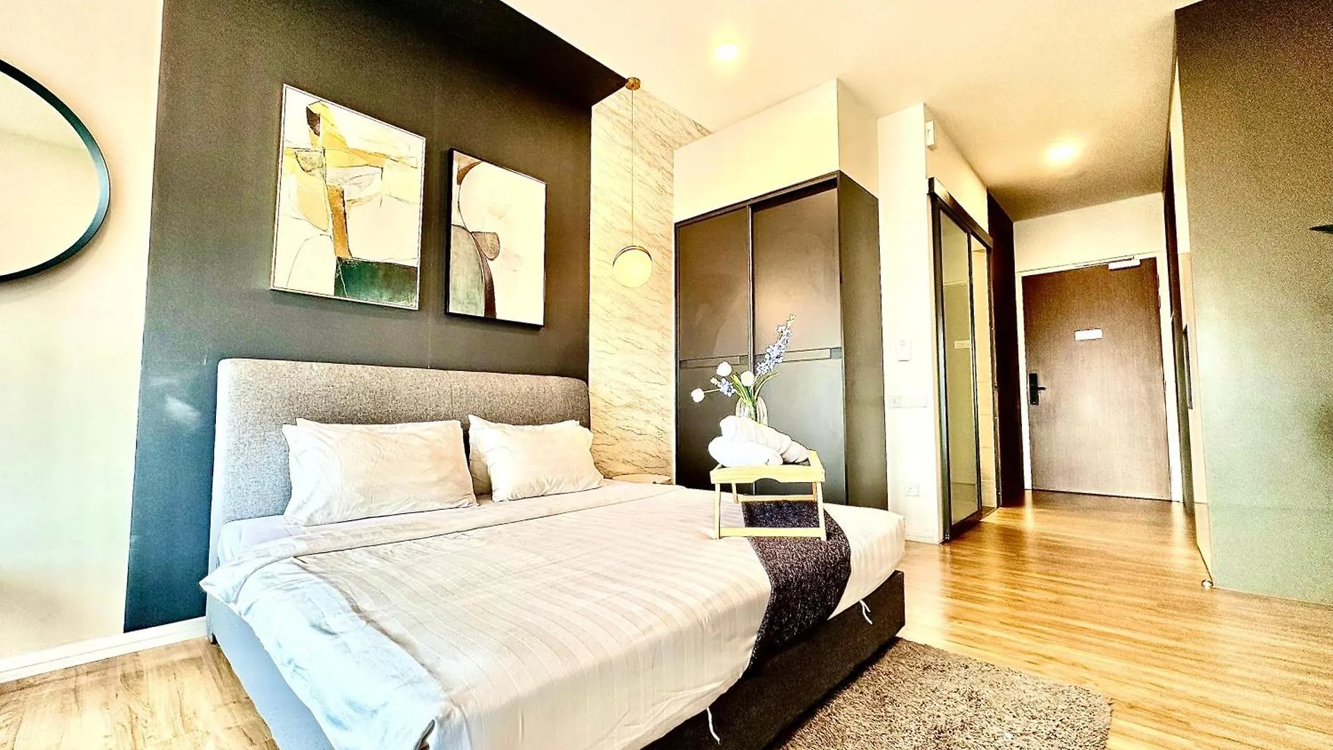 Apartment Ceylonz Suites Klcc By Twin Tower View Kuala Lumpur Malaysia